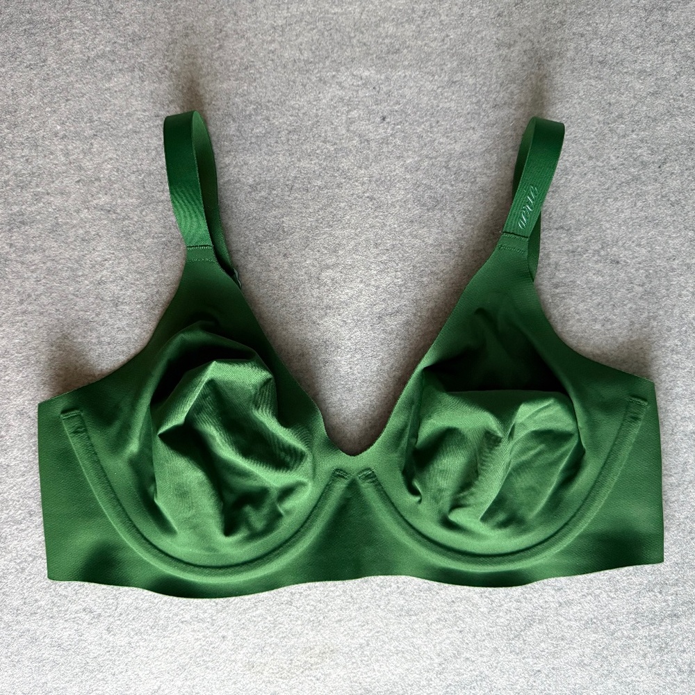 [ SOLD ] SMOOTHEZ Unlined Bra